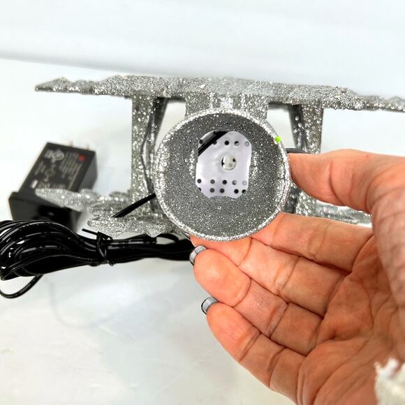 Joiedomi 9.25" Snowflake Christmas Tree Topper with White Snowflake Projector - Picture 5 of 7